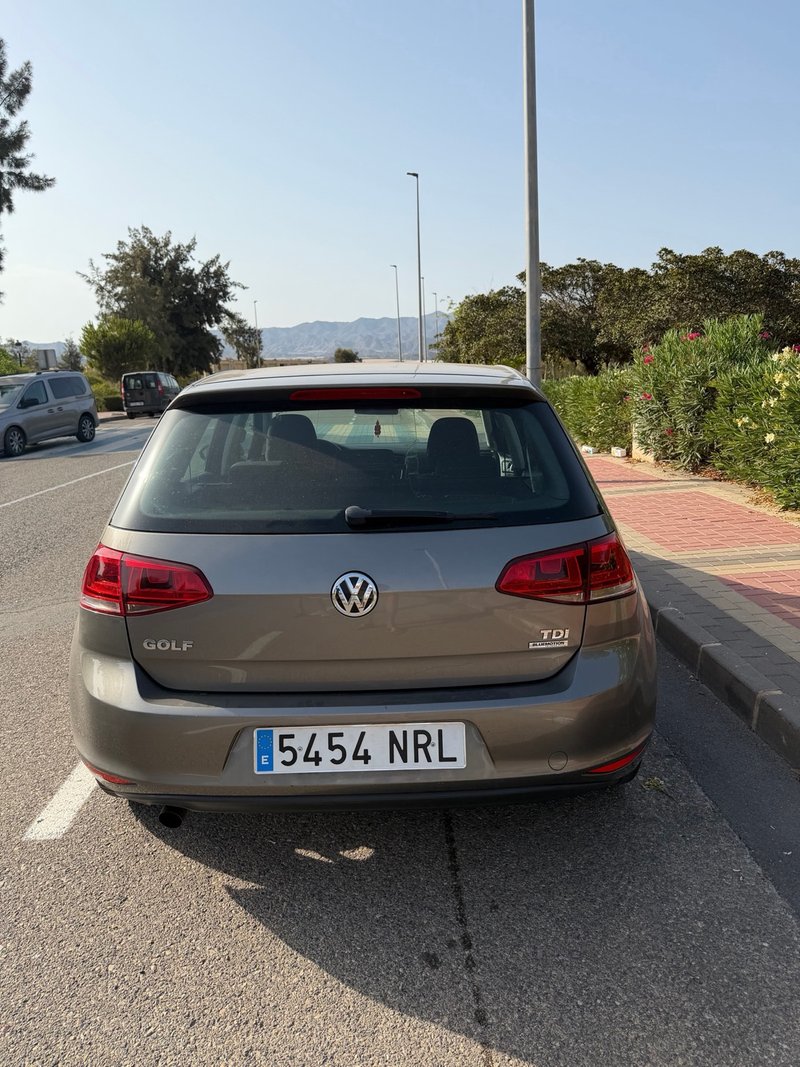 Volkswagen Golf 2014 - foto 1
