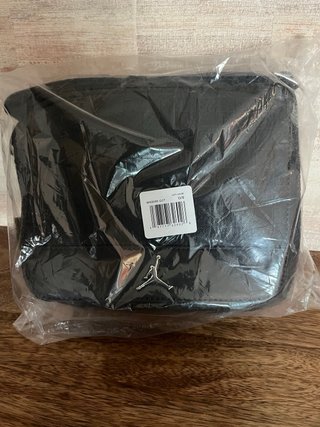 Bolso Jordan Negro Cuero