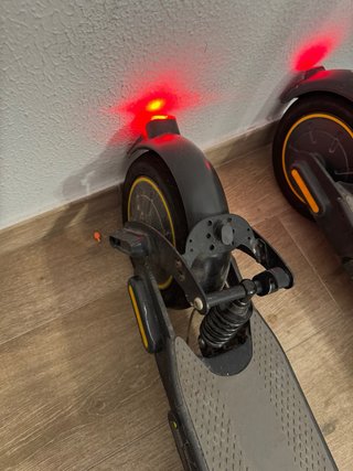 xiaomi Ninebot Max G30D con Monorim