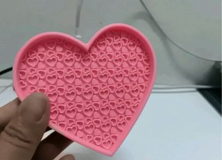 Limpiador de brochas corazón rosa/morado