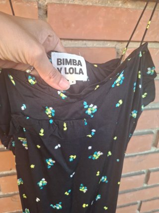 Vestido Bimba y Lola floral negro talla S