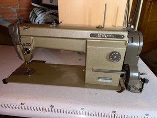 Máquina de coser industrial Juki