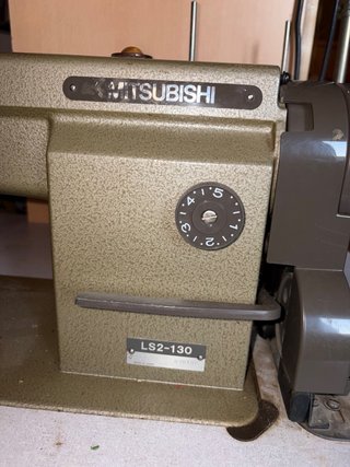 Máquina de coser industrial Juki