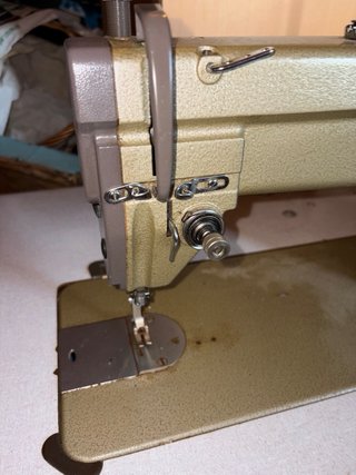 Máquina de coser industrial Juki