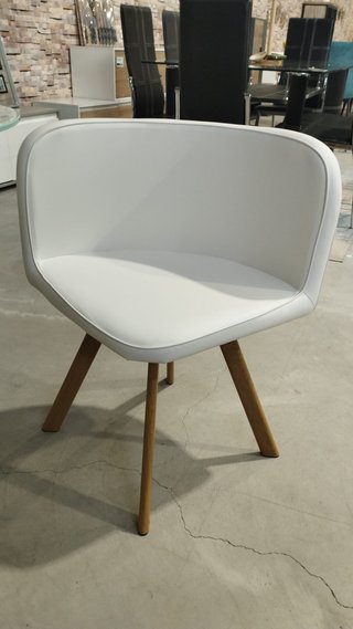 Mesa comedor cristal y 4 sillas ergonómicas