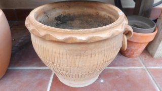 Maceta de barro terracota