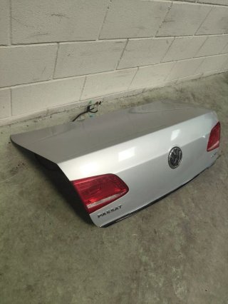 Portón Volkswagen Passat  B7 2.0 TDI de 2012