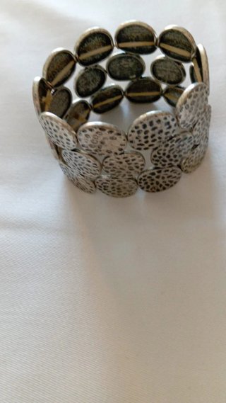 Pulsera metálica