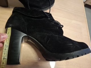 Botines de tacón negros