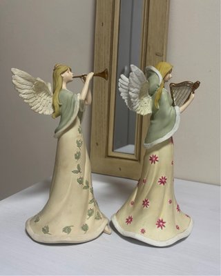 2 Ángeles Russ Berrie “Angels Watching Over You”