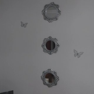 Decoración de pared mariposas .los tres 5€