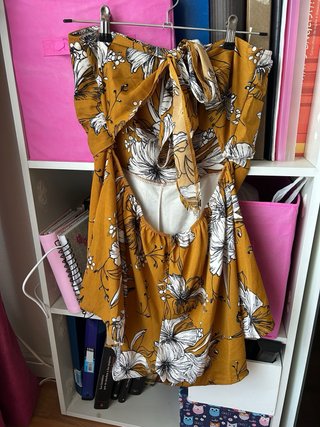 Mono corto palabra de honor estampado floral Shein