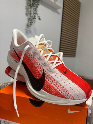 Zapatillas Nike ZoomX Rojas y Blancas