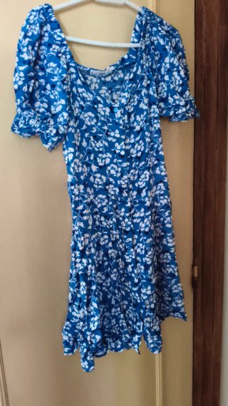 Vestido Mango floral azul y blanco