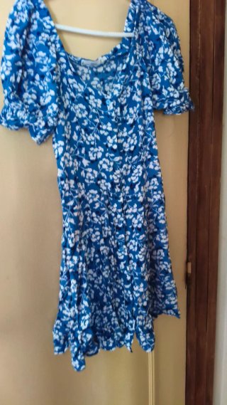 Vestido Mango floral azul y blanco