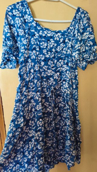 Vestido Mango floral azul y blanco