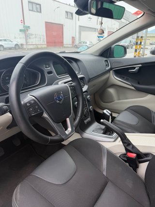 Volvo V40 2015