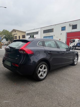 Volvo V40 2015