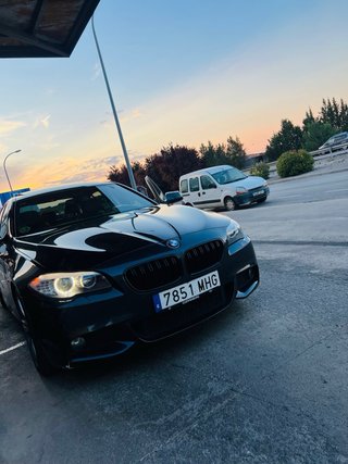 BMW Serie 5 gris Mate
