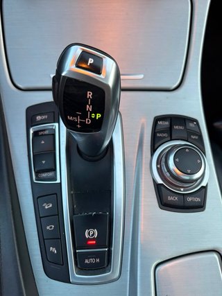 BMW Serie 5 gris Mate