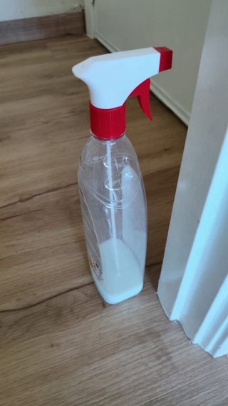 Reformas ayudante practico casi palete con herram