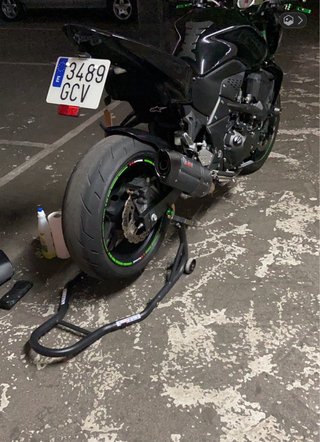 Kawasaki Z750 Negra Completa