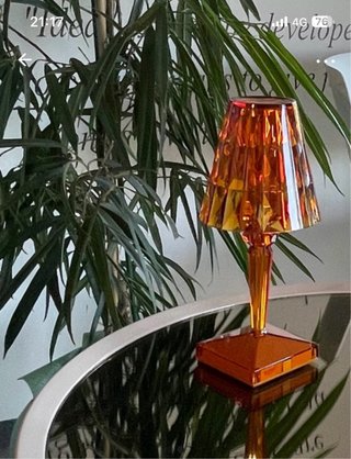 Lampada da tavolo Kartell Battery Arancione