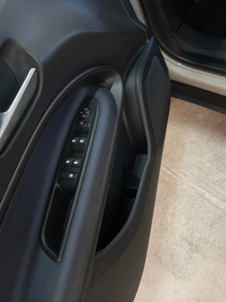 Alfa Romeo Junior 2025