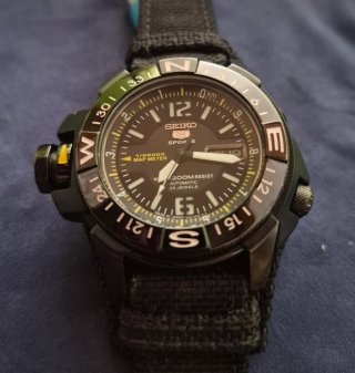 RELOJ SEIKO 5 SPORT MAP METER (Japan)