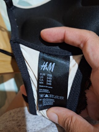Sujetador push up H&M encaje negro y rosa 75B