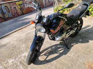 Moto Yamaha YBR 125