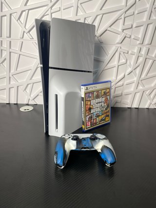 Consola PS5 Slim Blanca + Mando y Juego