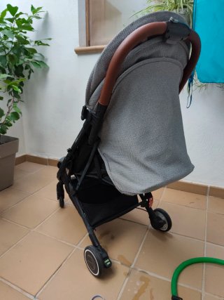 Silla de paseo Jane ligera gris