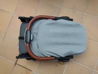 Silla de paseo Jane ligera gris