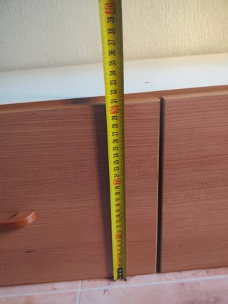 Cajonera de madera marrón
