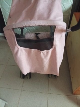 Carrito de bebé con estampado de animales