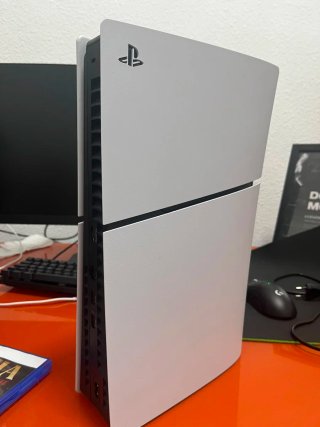 PS5 Slim 1TB + Mando + Mafia