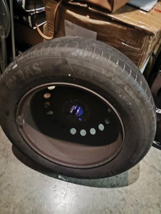 Rueda de repuesto coche