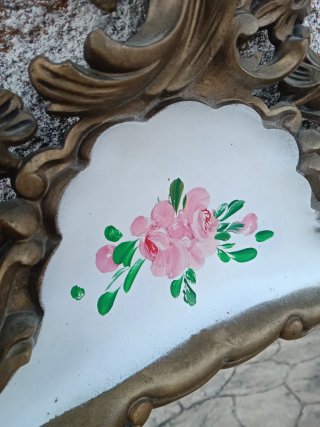 Espejo de época dorado y blanco