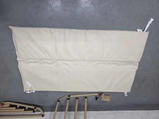 Barra peglable para cama y protector barandilla
