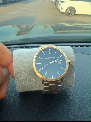 Reloj Michael Kors Dorado y negro modelo blake