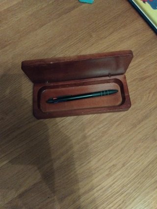 Caja de madera para lápices