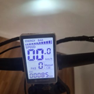 Bicicleta eléctrica amarilla