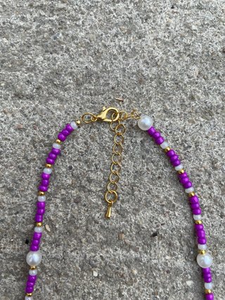 Collar perla violeta