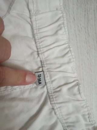 Pantalón corto blanco niño