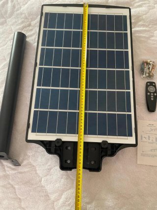 Farola Solar 2000W Serie Plus