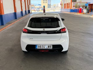 Peugeot 208 2022