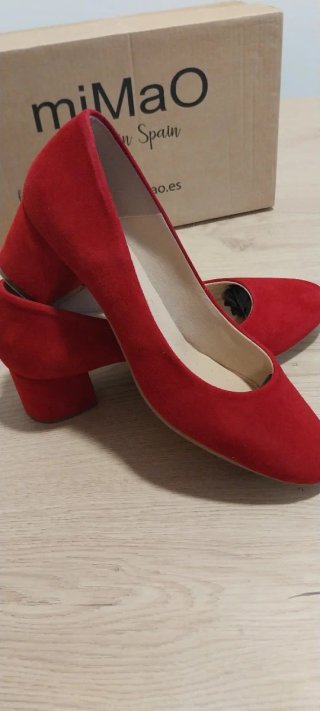 Tacones MimaO Piel Ante Rojo Talla 39