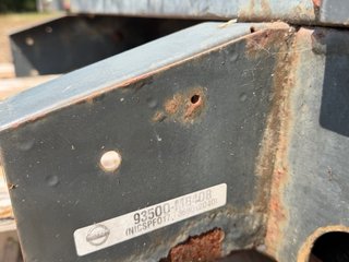 Caja de camión plana con balderas