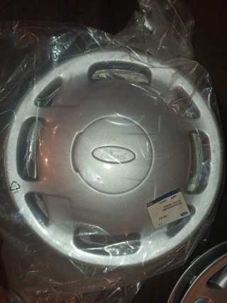 Tapacubos Ford Plata
